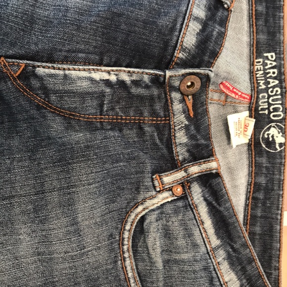 Parasuco Italian denim.blue wash with frosted fades. Beautiful fit and wash. - Picture 10 of 15